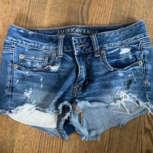 Denim cut off short